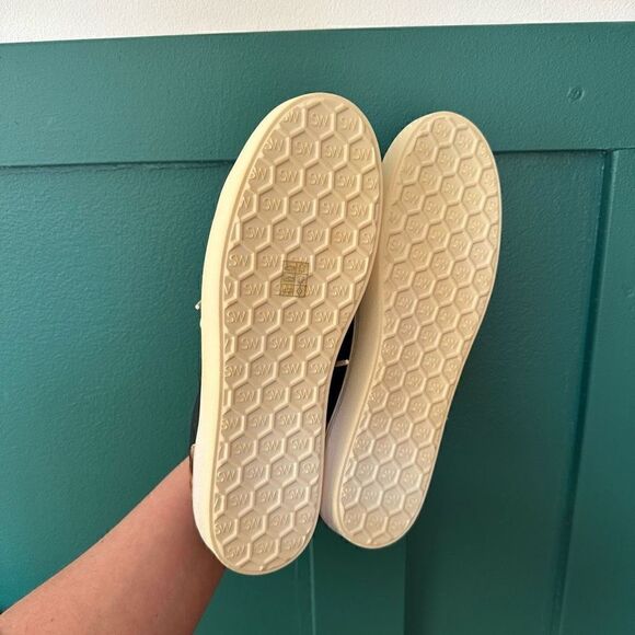 Stuart Weitzman Women’s Livvy Black And Leopard Low Top Lace Up Sneaker - Picture 4 of 16